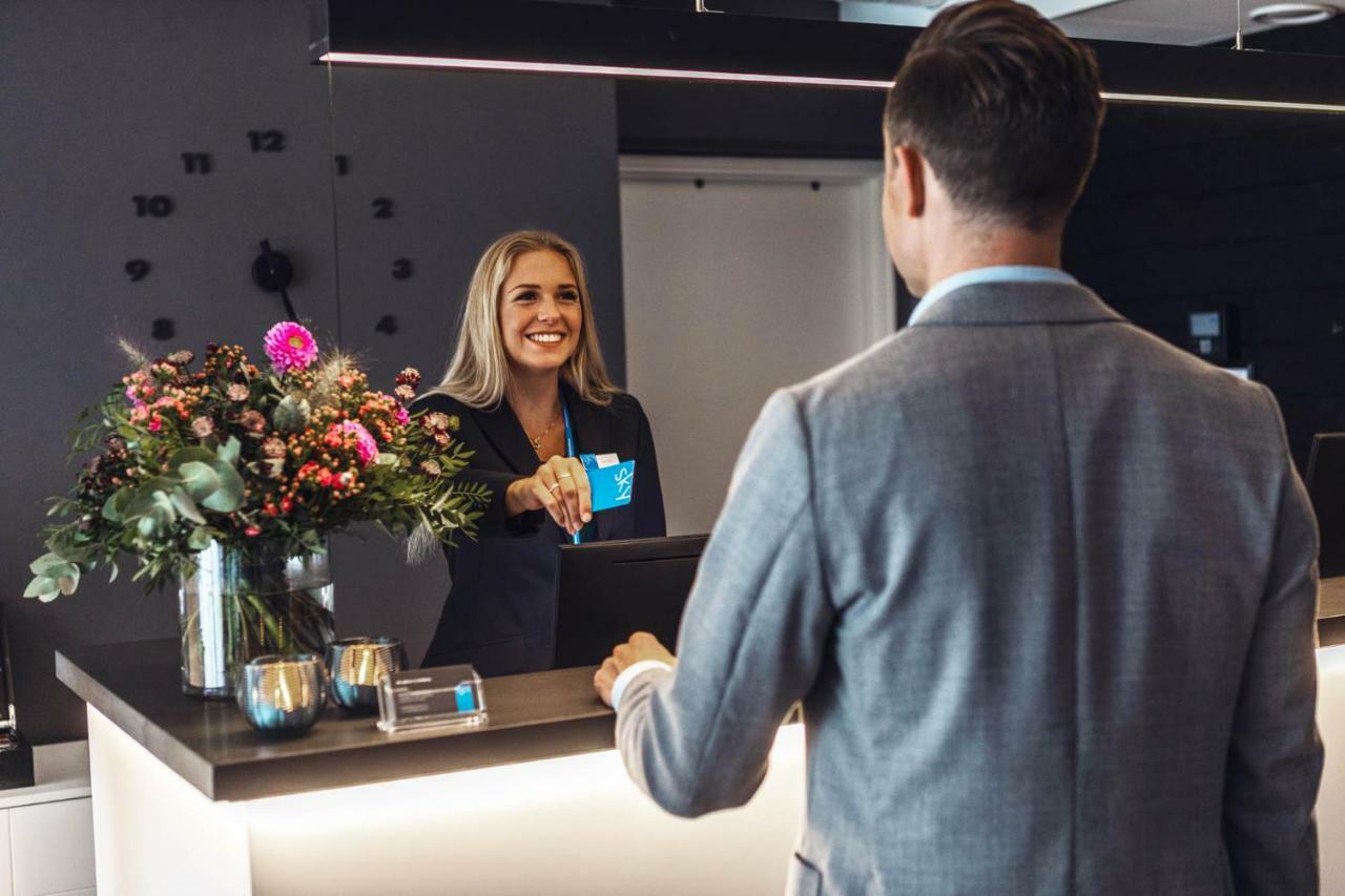 Sky Hotel City Apartments لينشوبِنغ المظهر الخارجي الصورة